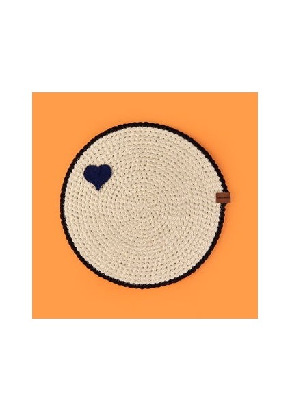 Soft Mavi Kalp Nakışlı Supla - Ekru - 33X33 cm