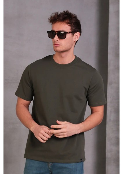 Erkek Relax Fit Bisiklet Yaka %100 Pamuk Rahat Kesim Basic Tişört
