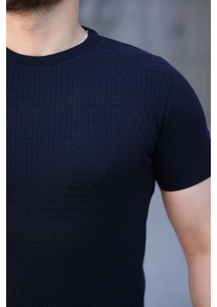 Erkek Viskon Kumaş Bisiklet Yaka Desenli Tişört fiyatları