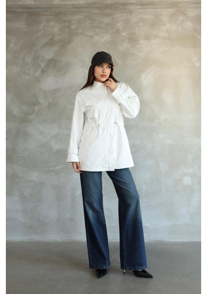 Kadın Beyaz Beli Büzgülü Kısa Trençkot modelleri