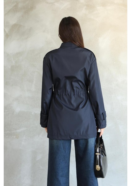 Kadın Lacivert Beli Büzgülü Kısa Trençkot indirimleri