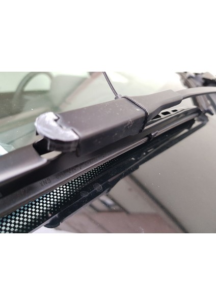 Opel Corsa D Ön Cam Silecek Tutucusu (Ön Cam Sileceği, Limpiaparabrisas, Scheibenwischer) T5158917 3D indirimleri