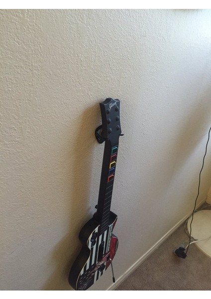 Gitar Duvar Askısı (Rock Band/ Guitar Hero Gitarları Için) T515338 3D fırsatları