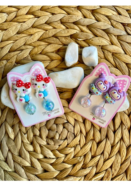Hello Kitty Kuromi Sanrio Karakterli Karışık Renk ve Model Bijuteri Renkli Boncuklu Arkası Sıkıştırmalı Çocuk Küpe Seti (2ÇİFT)