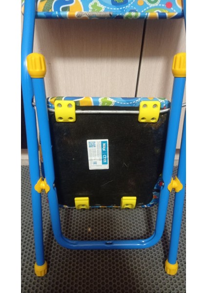 Çocuk Katlanır Mobilyaları "nika" Için Yeniden Çeyreği ve Buna Benzer (Plastik Aparattır!!!) 3D modelleri