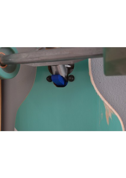 Kamyonların Içinden Geçmek Için Longboard Duvar Montajı T3562883 3D