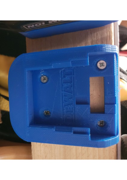 Dewalt 12V Pil Tutucu T3021822 3D