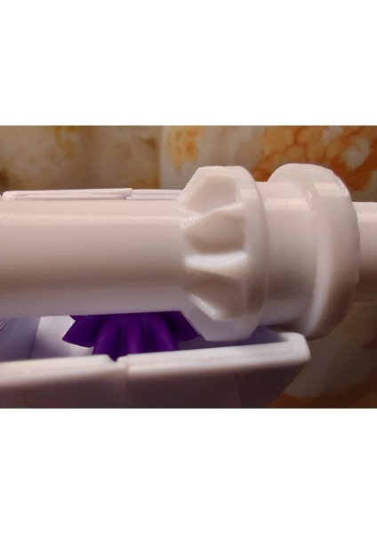 Bir Çocuk Yetim Tasarımcı Yapısı ve Oyunu Için Bir Eksen (Plastik Aparattır!!!) 3D