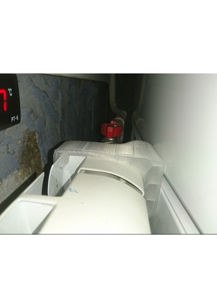 Aküdeki Buzdolabı Kapısı Desteği. (Plastik Aparattır!!!) 3D modelleri