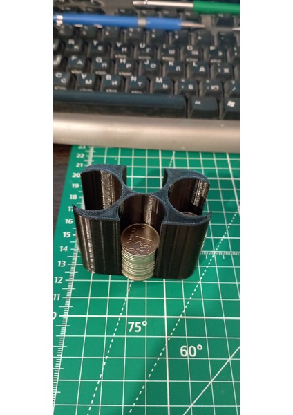 Ruble Madeni Para (Plastik Aparattır!!!) 3D