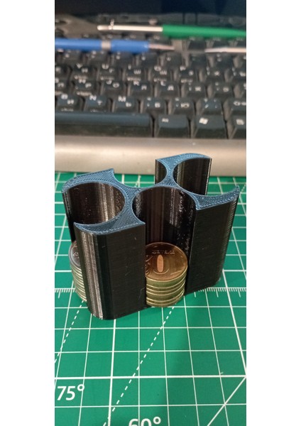 Ruble Madeni Para (Plastik Aparattır!!!) 3D fiyatları