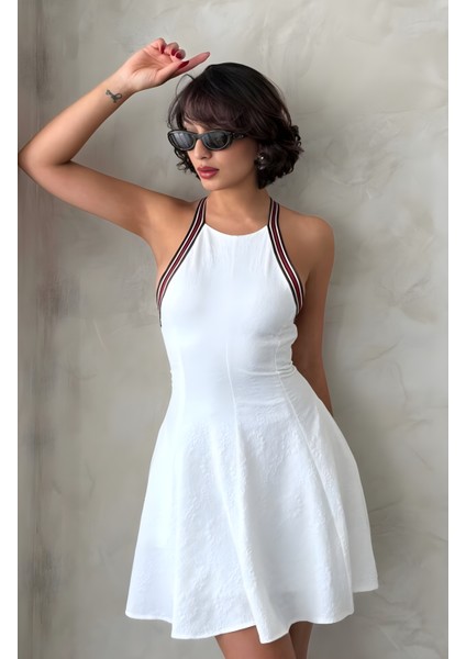 Şerit Askılı Fit & Flare Dokulu Mini Elbise fırsatları