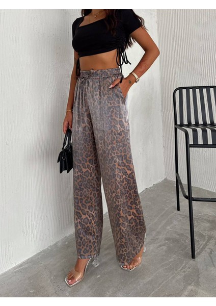 Kadın Leopar Desenli Bol Paça Pantolon – Cesur & Şık Stil