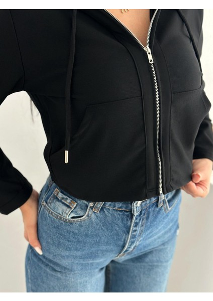 Kadın Siyah Fermuarlı Sweatshirt – Astarsız & Rahat Kesim fiyatları