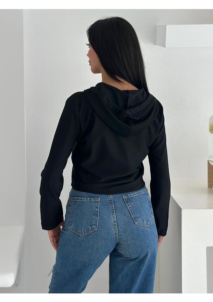 Kadın Siyah Fermuarlı Sweatshirt – Astarsız & Rahat Kesim modelleri