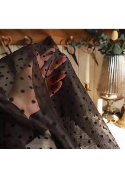 Organize Üzeri Puantiye Desenli Kumaş Siyah Renkte fırsatları