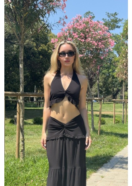 Boyundan Bağlamalı Fırfırlı Siyah Crop