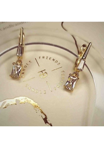 Xuping Zirkon Taşlı Gold Dikdörtgen Taş Sallantılı Küpe modelleri