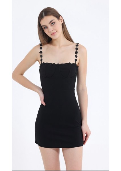 Siyah Askılı Çiçek Desen Mini Elbise fiyatları