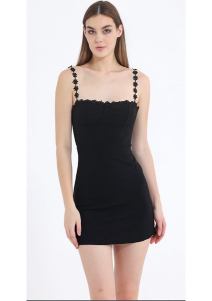 Siyah Askılı Çiçek Desen Mini Elbise modelleri