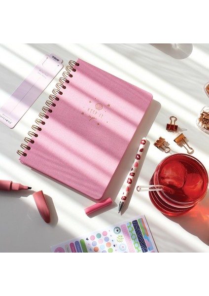 A5 Spiralli Sert Kapak Keten Çizgili Tarihsiz Not Defteri Şeker Pembe