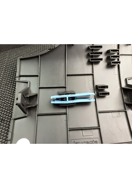 Sigorta Çektirmesi Çıkarıcı Peugeot Car Auto (Plastik Aparattır!!!) 3D fiyatları