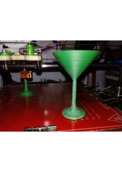 Martini Bardağı (Sadece Plastik Aparattır!!!) 3D