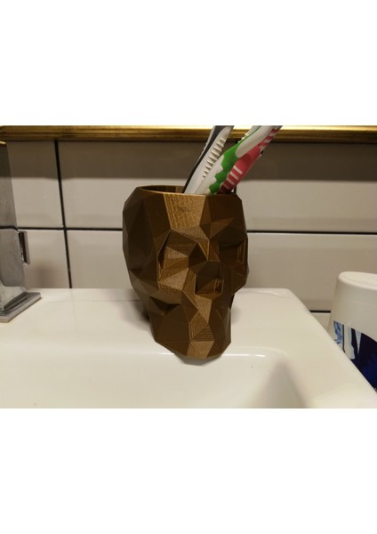 Kafatası Lowpoly Kalem Tutucu (Plastik Aparattır!!!) 3D