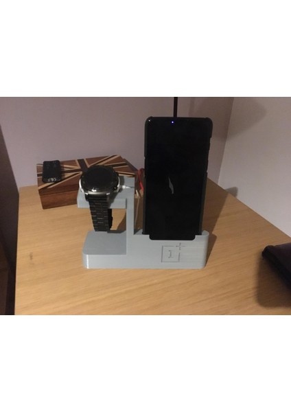 Huawei Watch 2 ve Oneplus 6 Bağlantı Istasyonu (Plastik Aparattır!!!) 3D
