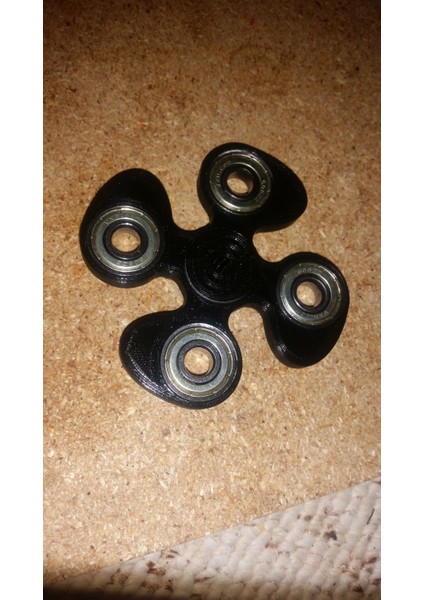 Dört Fidget Spinner (Plastik Aparattır!!!) 3D fırsatları
