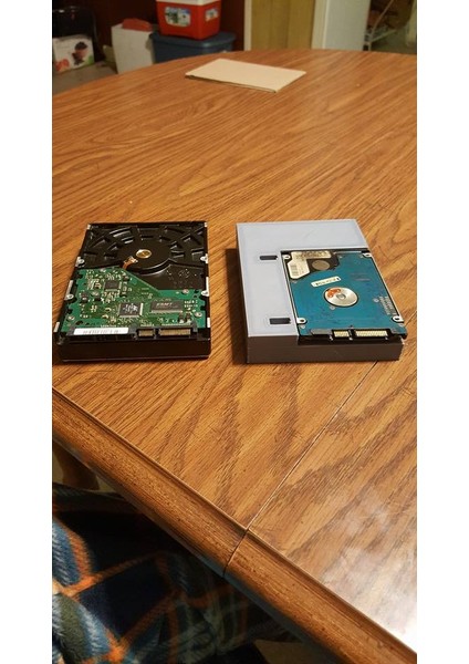 Ps2 2,5 Ila 3,5 Sabit Sürücü Plakası (Plastik Aparattır!!!) 3D