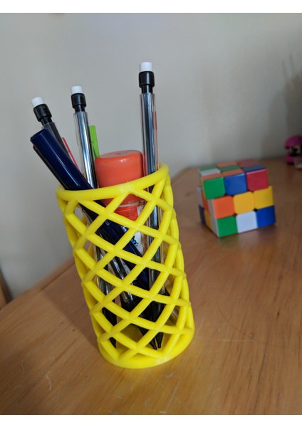 Spiral Kafesli Kalemlik (Sadece Plastik Aparattır!!!) 3D