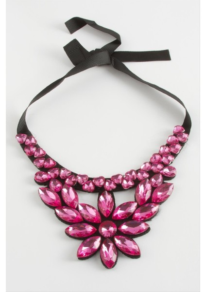 Çiçek Taşlı Yaka Kolye modelleri