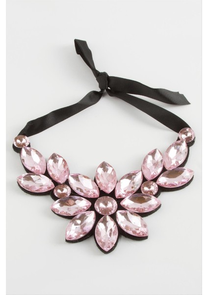 Çiçek Taşlı Yaka Kolye modelleri