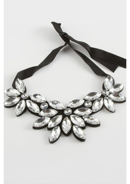 Çiçek Taşlı Yaka Kolye indirimleri