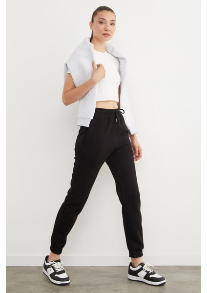 3 Iplik Bağlamalı Cepli Jogger Eşofman Altı fiyatları