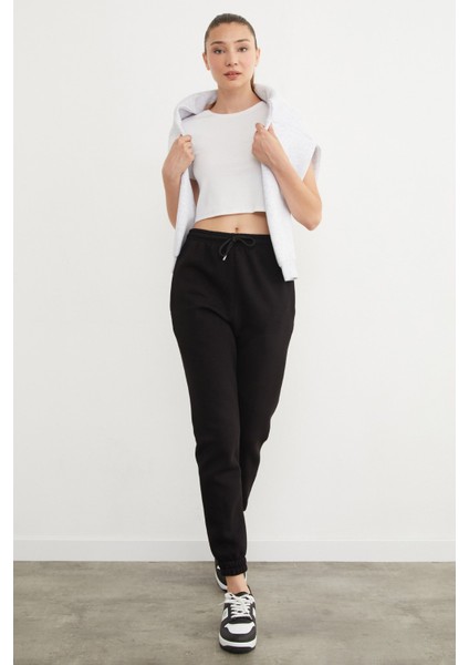 3 Iplik Bağlamalı Cepli Jogger Eşofman Altı fırsatları