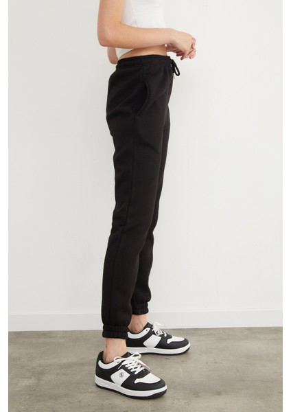 3 Iplik Bağlamalı Cepli Jogger Eşofman Altı