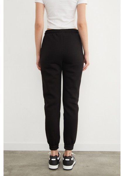 3 Iplik Bağlamalı Cepli Jogger Eşofman Altı