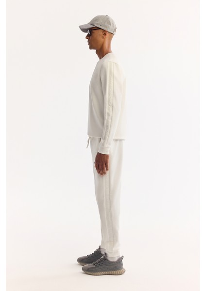 Erkek Ekru Beli Lastikli Bağcıklı Pamuklu Bi-Stretch Regular Fit Eşofman Altı A52Y3402 modelleri