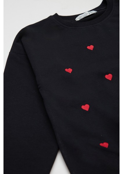 Kalp Nakışlı Kız Çocuk Sweatshirt fiyatları