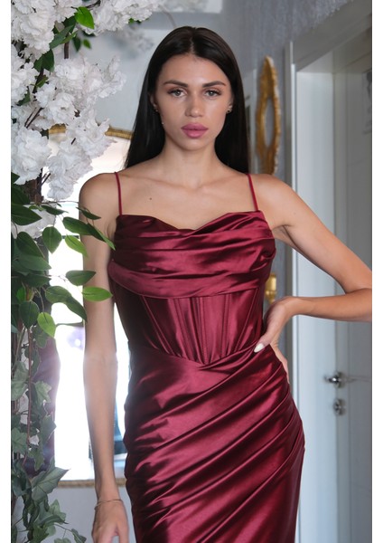 Bordo Sırtı Bağlamalı Yırtmaçlı Abiye 4522018.04