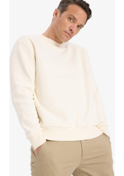 Relax Fit Bisiklet Yaka Kalın İçi Yumuşak Tüylü Basic Düz Sweatshirt T5139AZ25AU