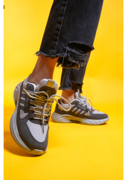 Torrine Erkek Sneaker – Hafif ve Dayanıklı Kumaş-Süet Karışımı, Esnek Dış Taban ve Yastıklı İç Taban Konforu