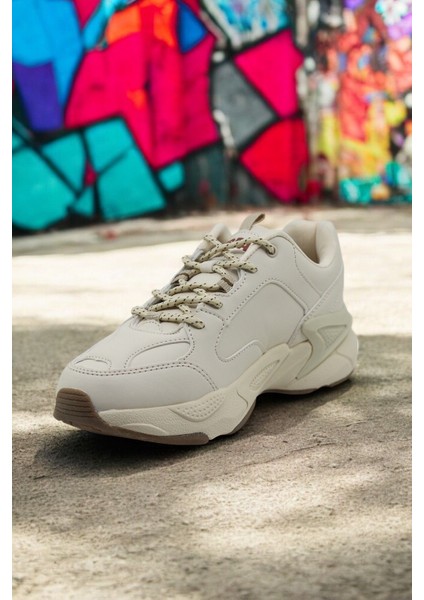 Maybe Bej Kadın Deri Sneaker – Bağcıklı, Dayanıklı Tabanlı ve Rahat Günlük Spor Ayakkabı indirimleri
