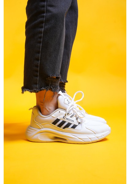 Torrine Erkek Sneaker – Hafif Dayanıklı Kumaş, Esnek Dış Taban ve Yastıklı İç Tabanlı Bağcıklı Spor Ayakkabı