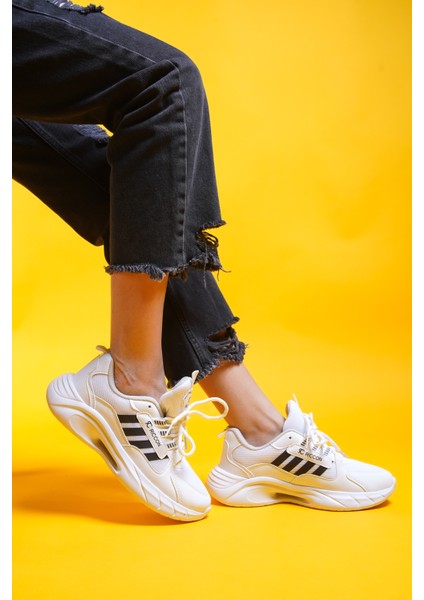 Torrine Erkek Sneaker – Hafif Dayanıklı Kumaş, Esnek Dış Taban ve Yastıklı İç Tabanlı Bağcıklı Spor Ayakkabı