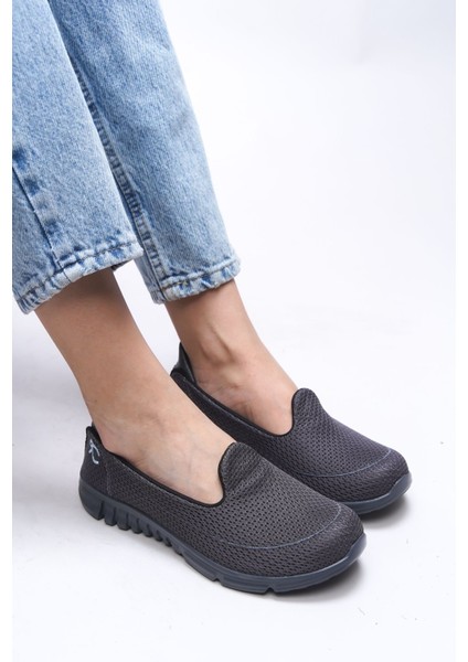 Kadın Vegan Deri Bağcıksız Sneaker – Ortopedik Taban, Koku Önleyici Astar ve Konforlu Düz Taban modelleri