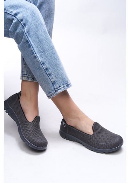 Kadın Vegan Deri Bağcıksız Sneaker – Ortopedik Taban, Koku Önleyici Astar ve Konforlu Düz Taban fırsatları