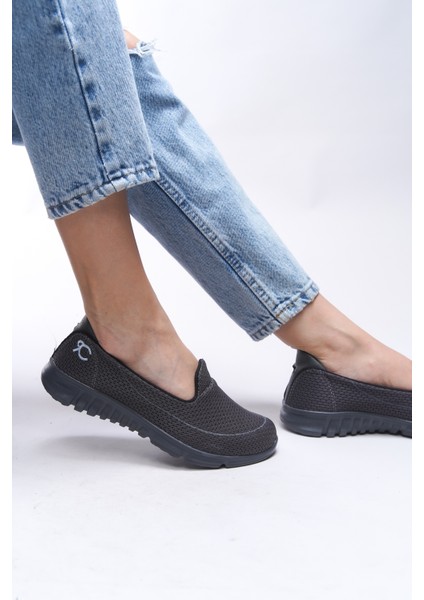 Kadın Vegan Deri Bağcıksız Sneaker – Ortopedik Taban, Koku Önleyici Astar ve Konforlu Düz Taban